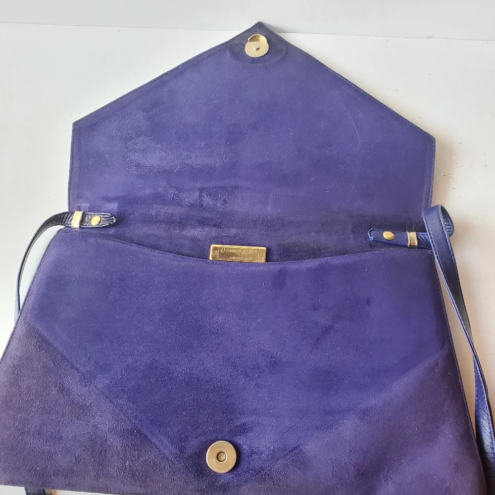 Vintage Charles Jourdan Paris  Purple Suede and Leather Shoulder Bag . - Picture 8 of 8